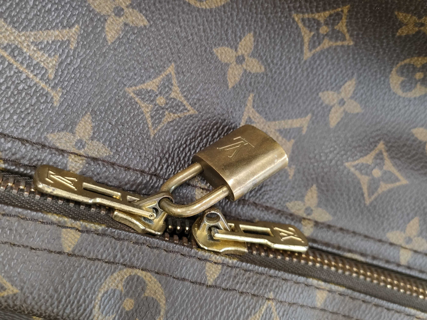 LOUIS VUITTON LOUIS VUITTON Monogram M41404 Sirius 55 Suitcase 8912VI Bag