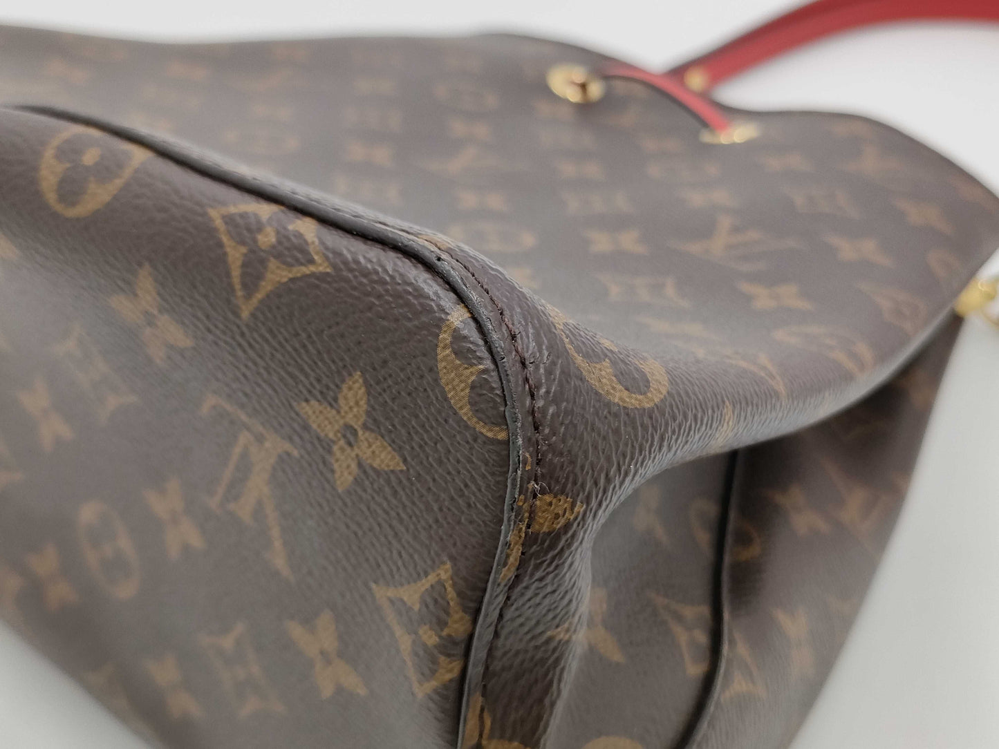 LOUIS VUITTON M44021 Monogram NeoNoe Coquelicot Shoulder Bag