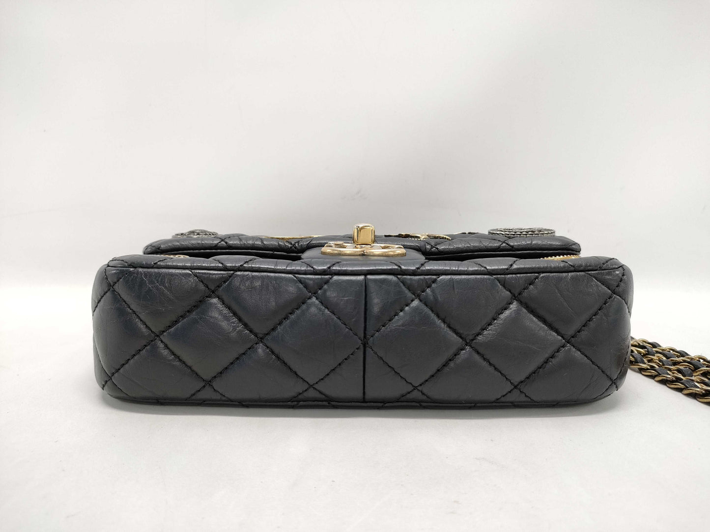 CHANEL Matelasse Coin Chain Shoulder Bag