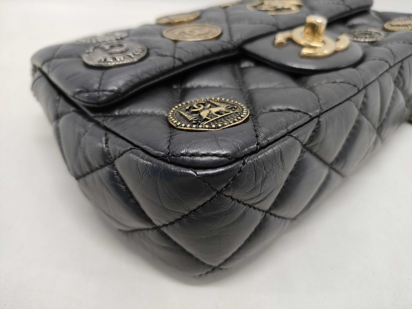 CHANEL Matelasse Coin Chain Shoulder Bag