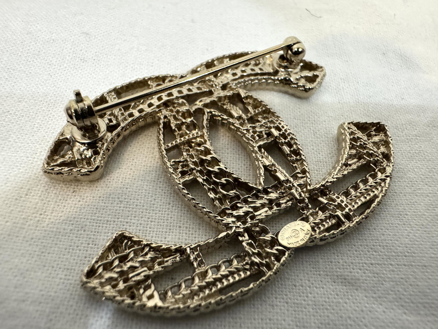CHANEL B14A Coco Mark Chain Design Brooch