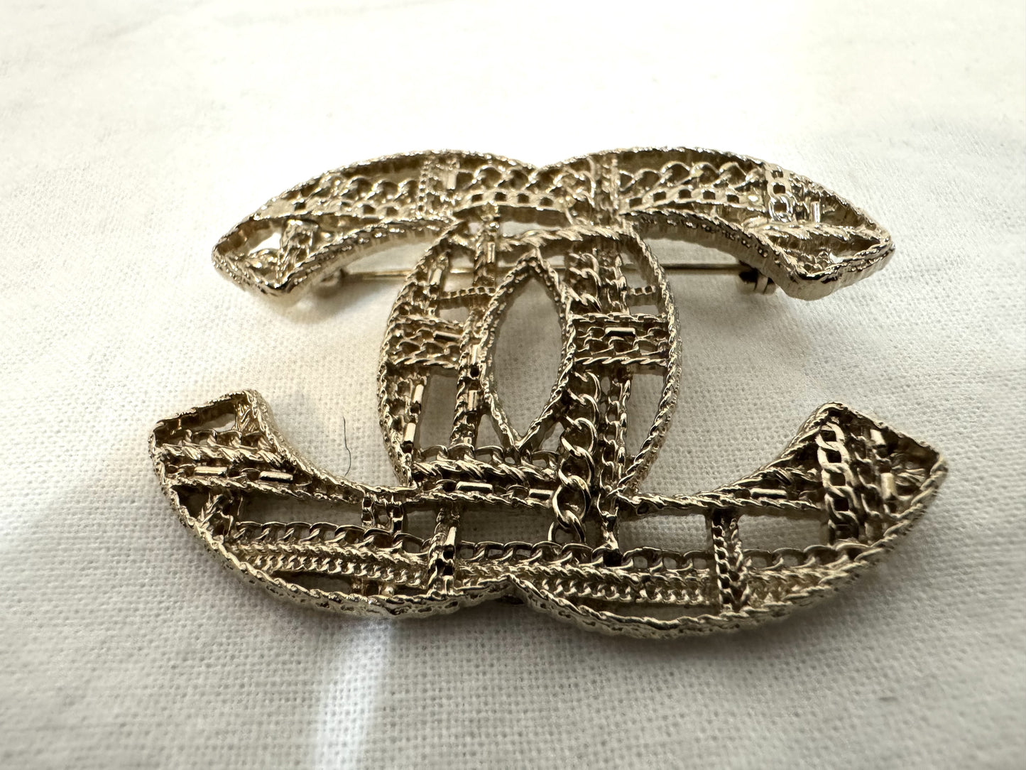 CHANEL B14A Coco Mark Chain Design Brooch