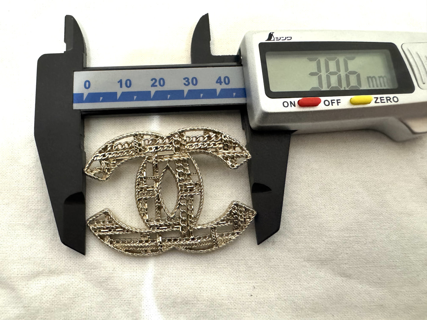 CHANEL B14A Coco Mark Chain Design Brooch