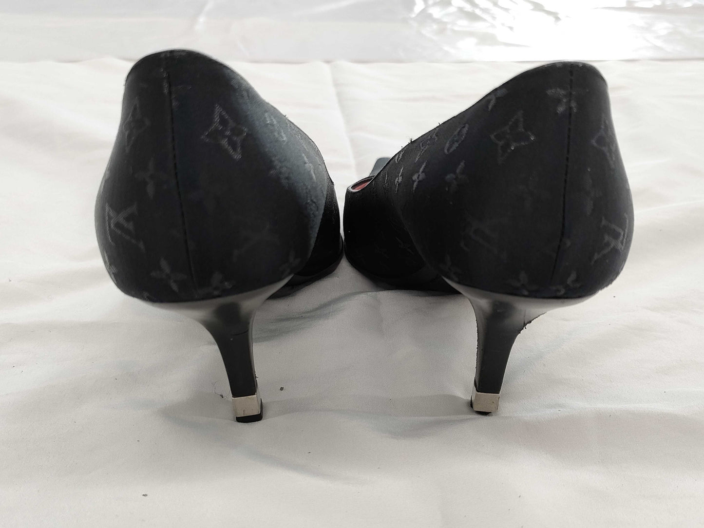 LOUIS VUITTON LOUIS VUITTON Louis Vuitton Monogram Mini Heel Pumps Size 35