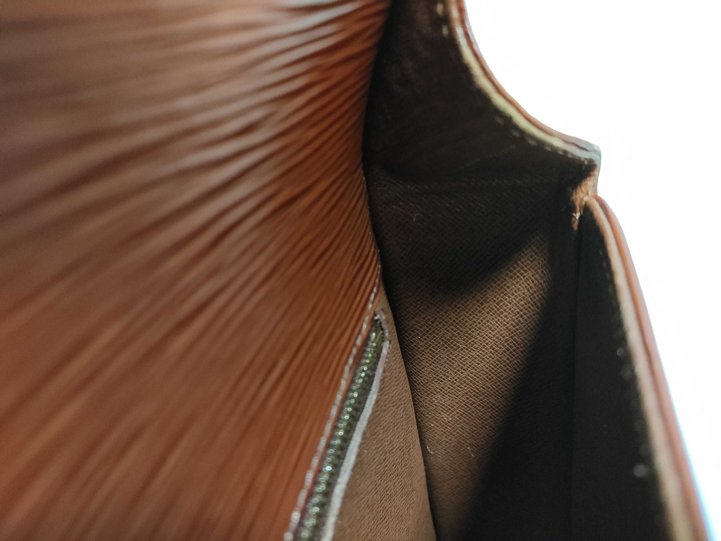 LOUIS VUITTON M52193 Epi Leather Brown Shoulder Bag