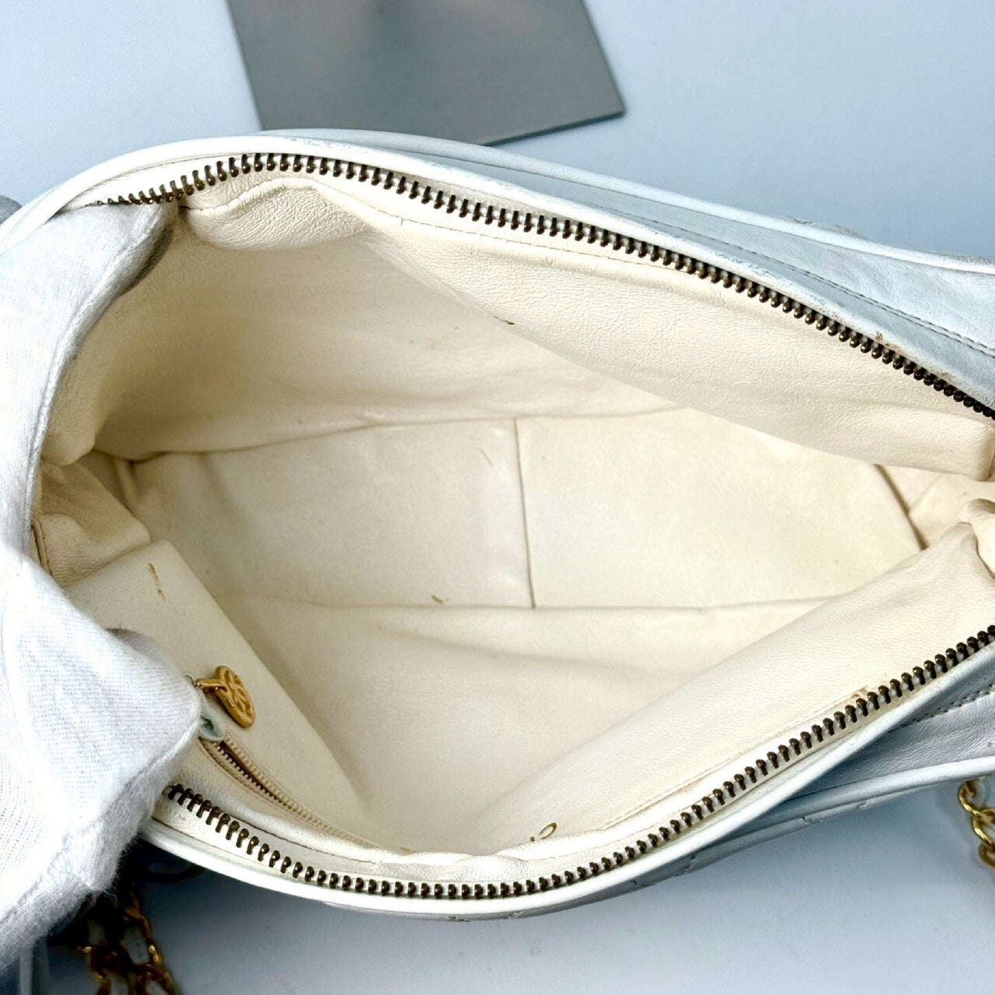 CHANEL Matelasse Lambskin Coco Mark Fringed Chain Shoulder Bag White No Serial Number Seal Shoulder Bag