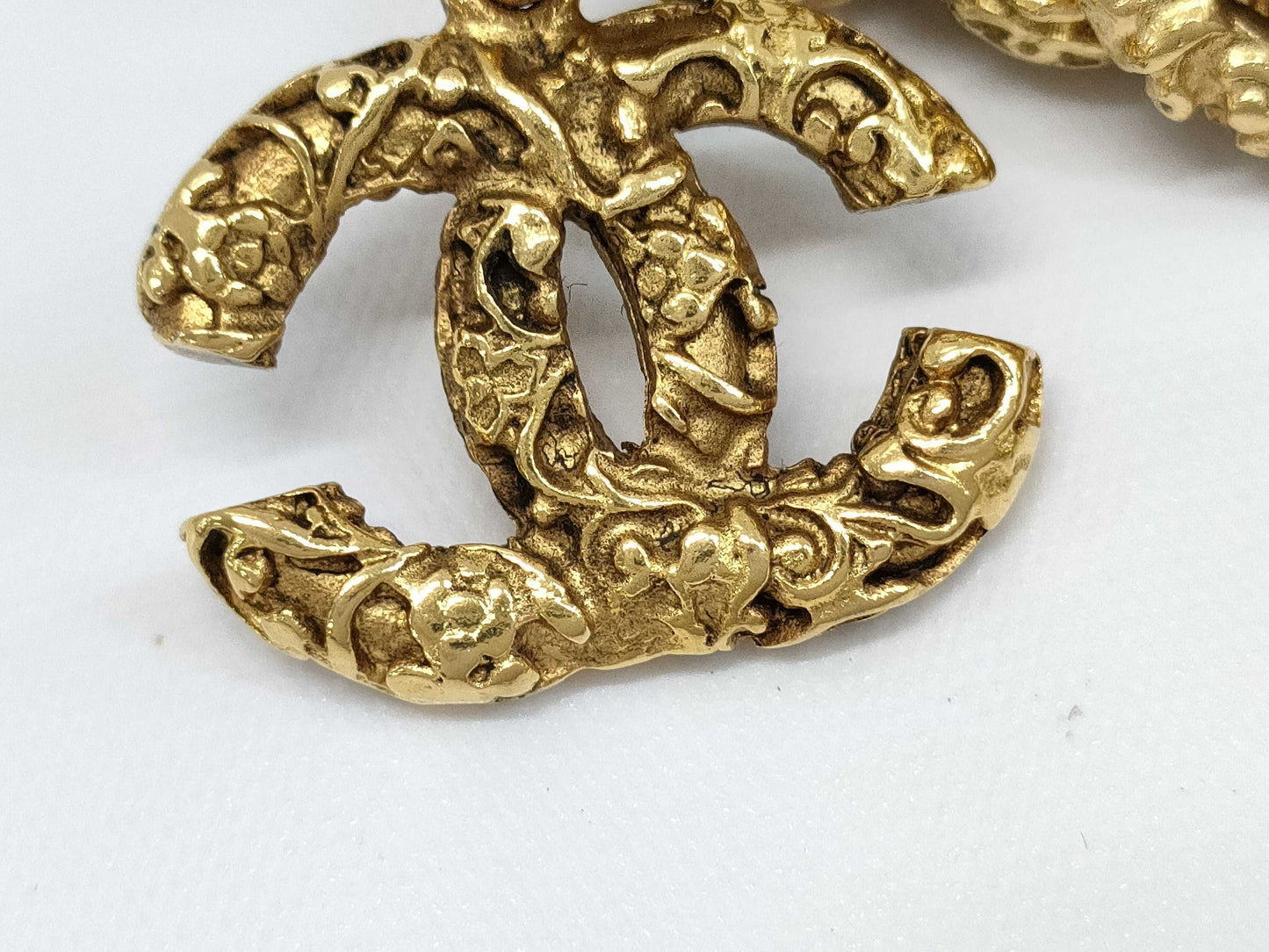 CHANEL CHANEL Lava Coco Mark Bracelet 93A Gold Bracelet/Bangle