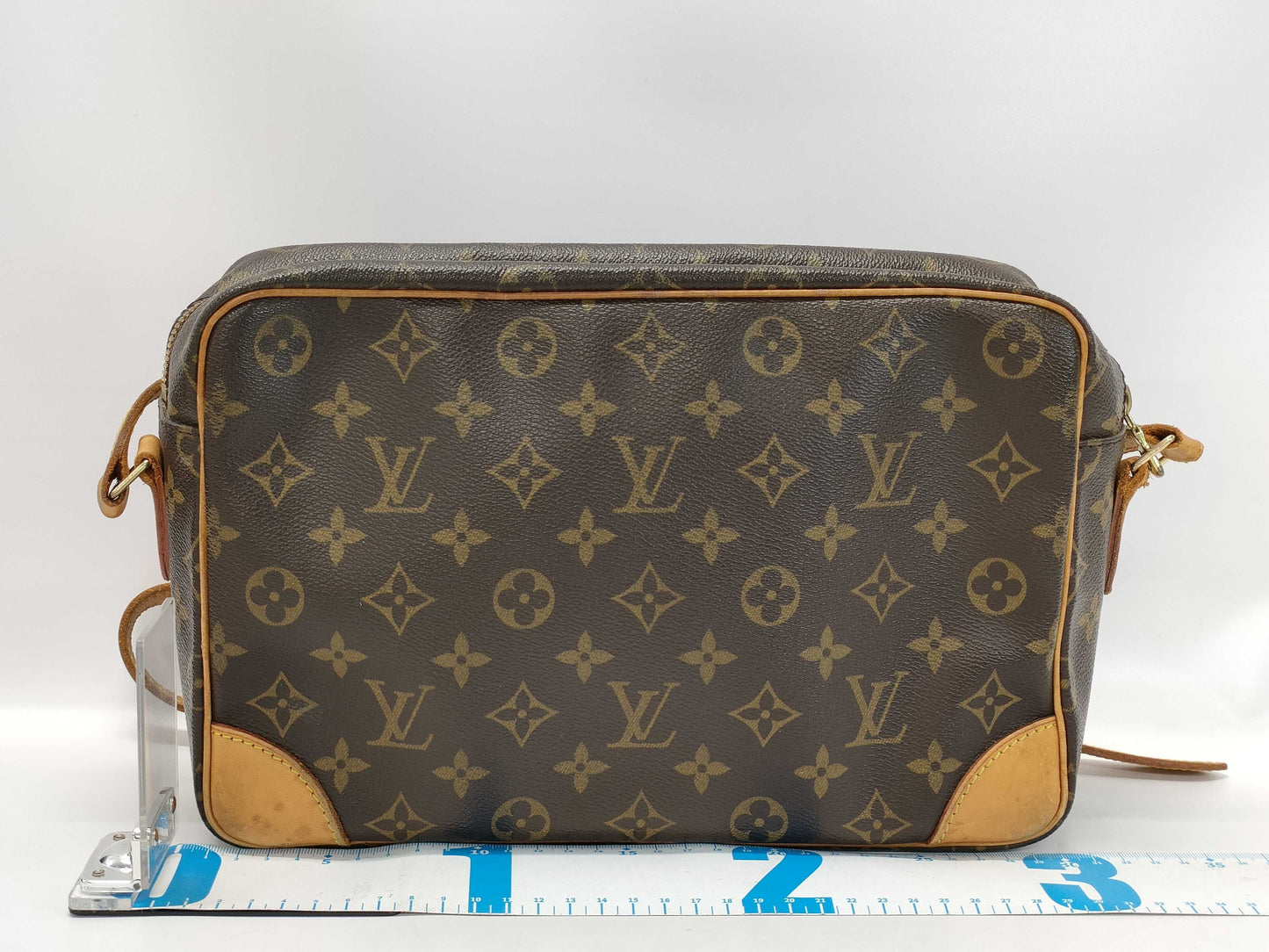 LOUIS VUITTON Monogram Trocadero 30 Shoulder Bag