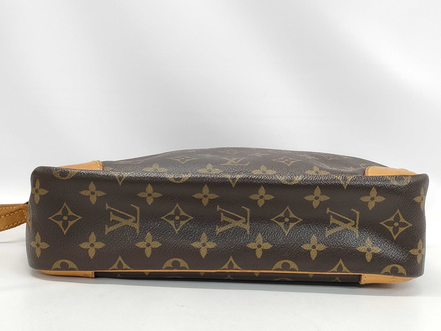 LOUIS VUITTON Monogram Trocadero 30 Shoulder Bag