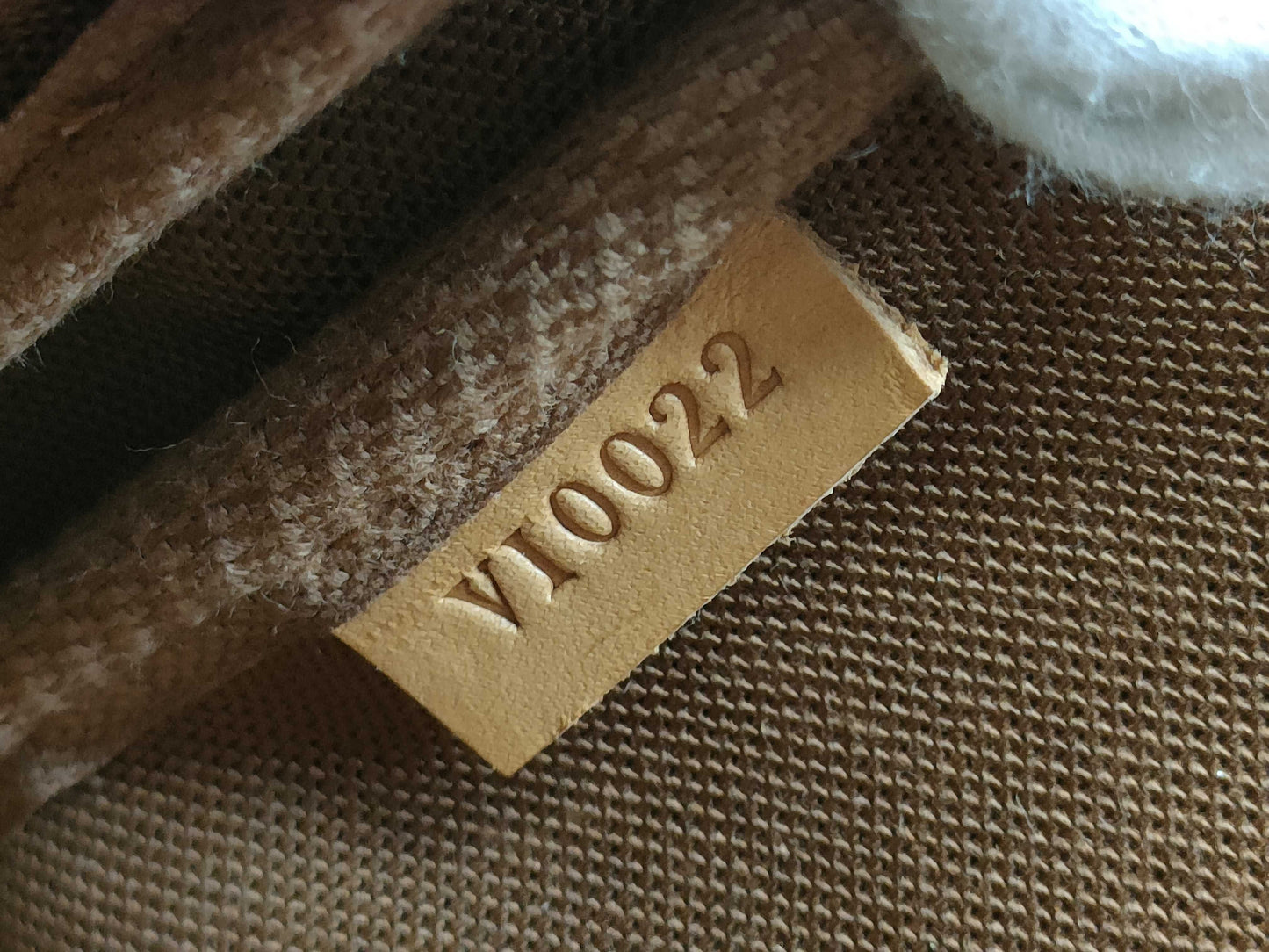 LOUIS VUITTON Damier Louis Vuitton Monogram Accessory Pouch