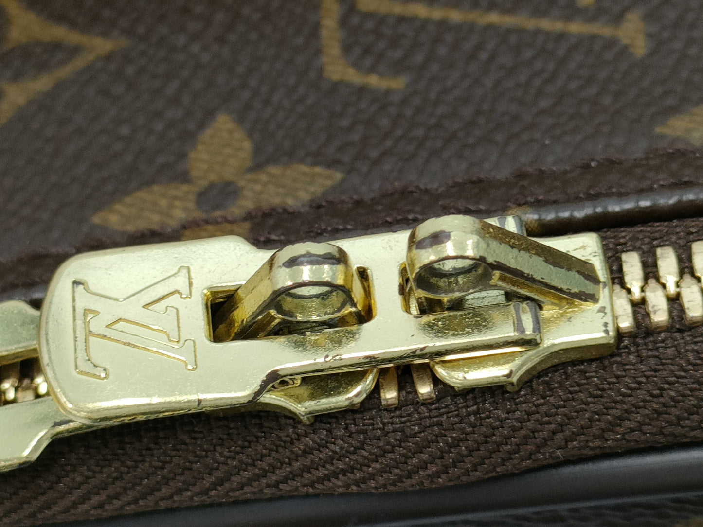 LOUIS VUITTON Monogram Pegasus 45 Carry Bag