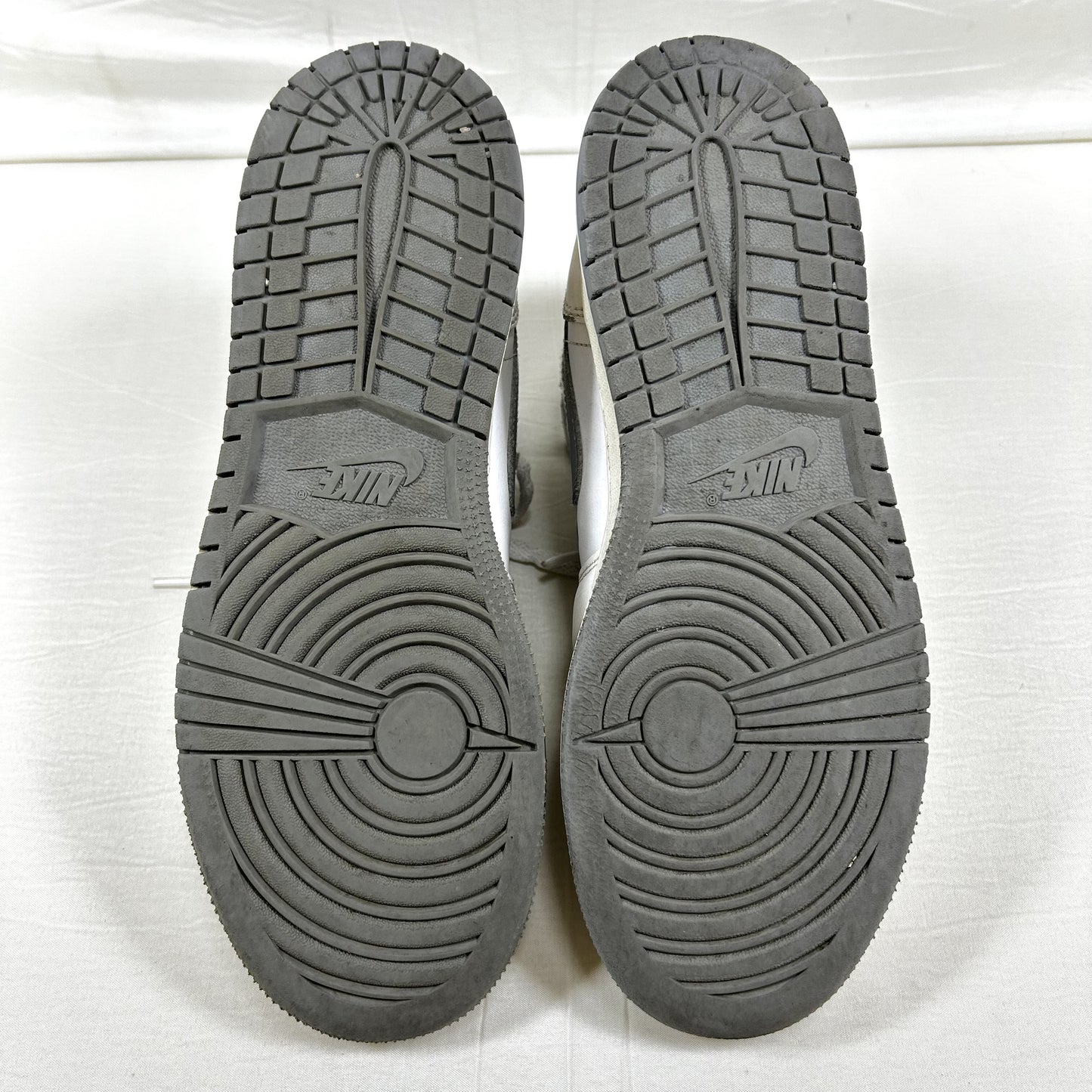 Nike Air Jordan 1 Mid 25cm Sneakers