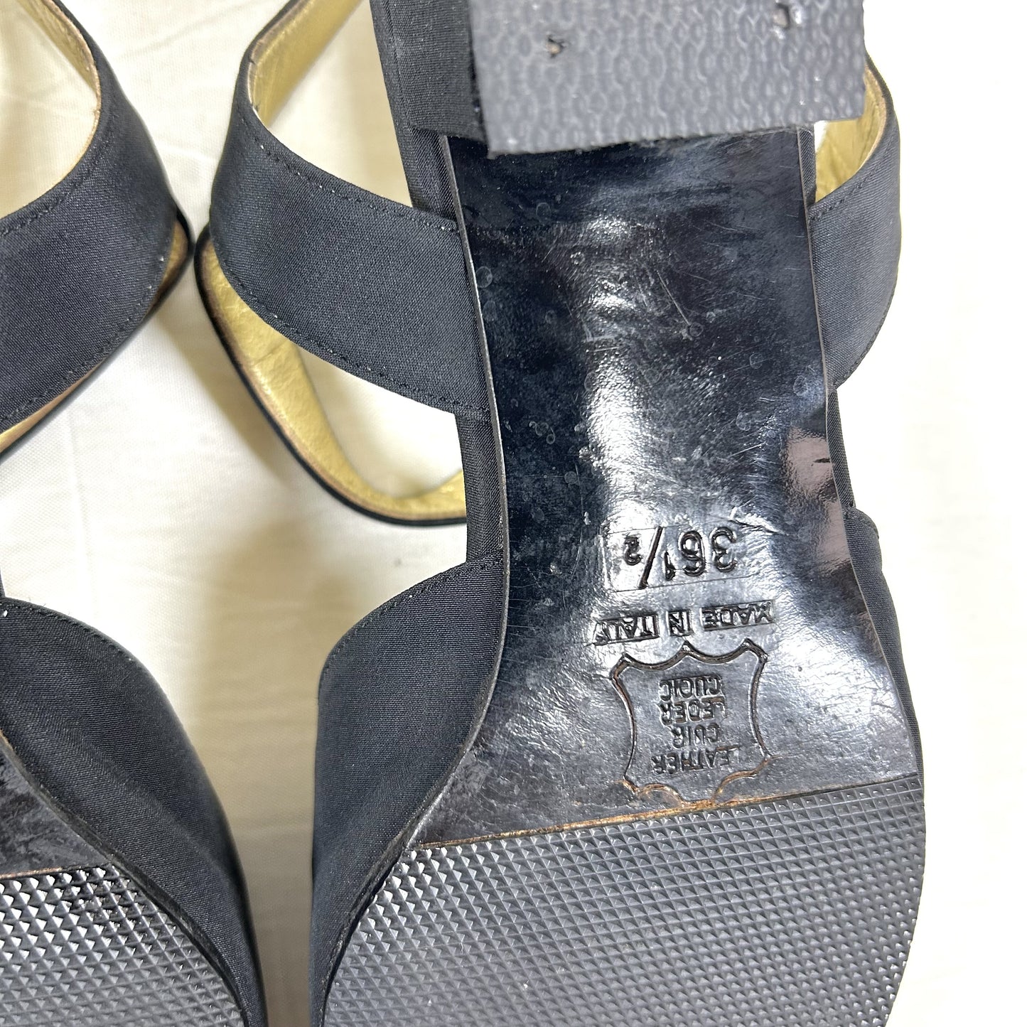 FENDI Medallion-embellished slingback pumps, size 36 1/2