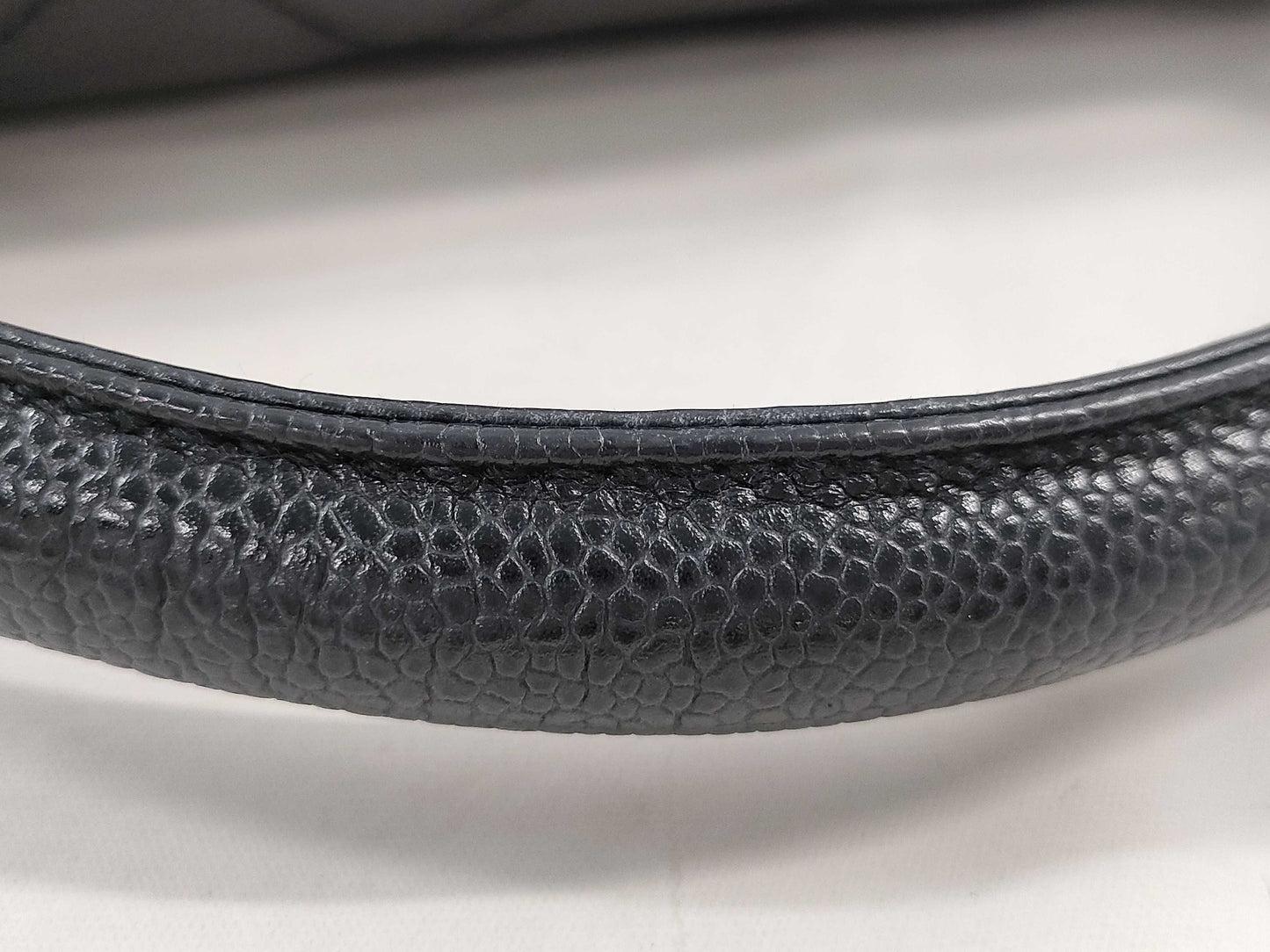 CHANEL Caviar Skin Brand Handbag 73066 Handbag