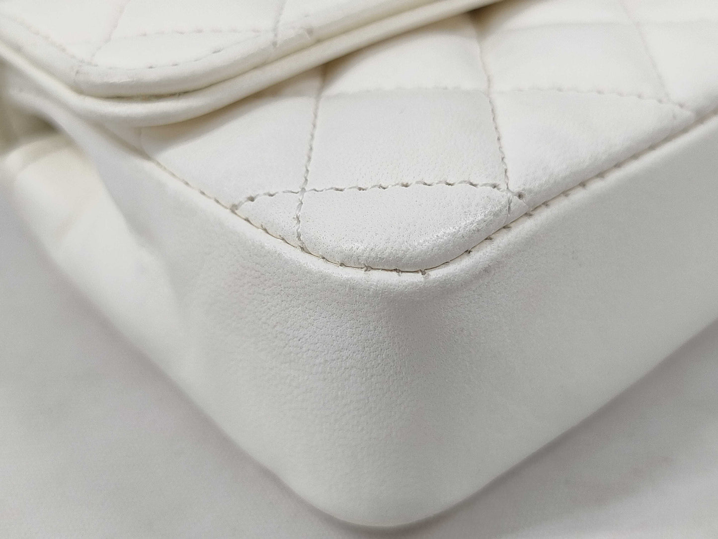 CHANEL Matelasse Lambskin Brand Bag, White Shoulder Bag