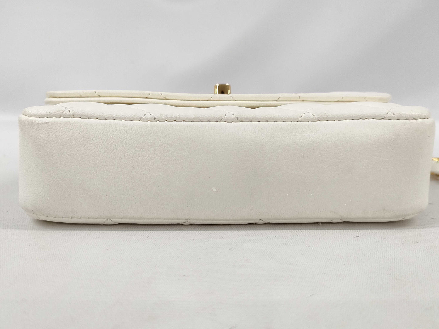 CHANEL Matelasse Lambskin Brand Bag, White Shoulder Bag