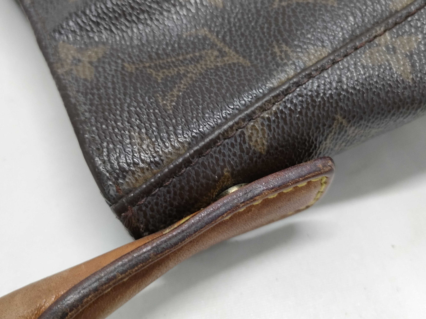 LOUIS VUITTON Monogram Louis Vuitton Monogram Brand Bag Looping GMMI1011 Shoulder Bag