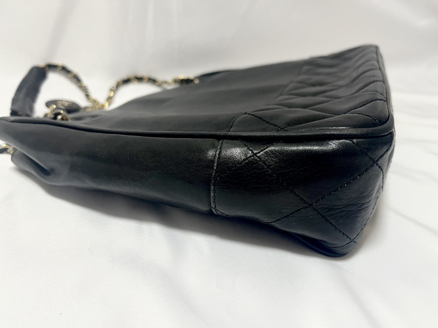 CHANEL Matelasse Shoulder Bag, Gold Hardware, Black, Seal #0 Series, Shoulder Bag