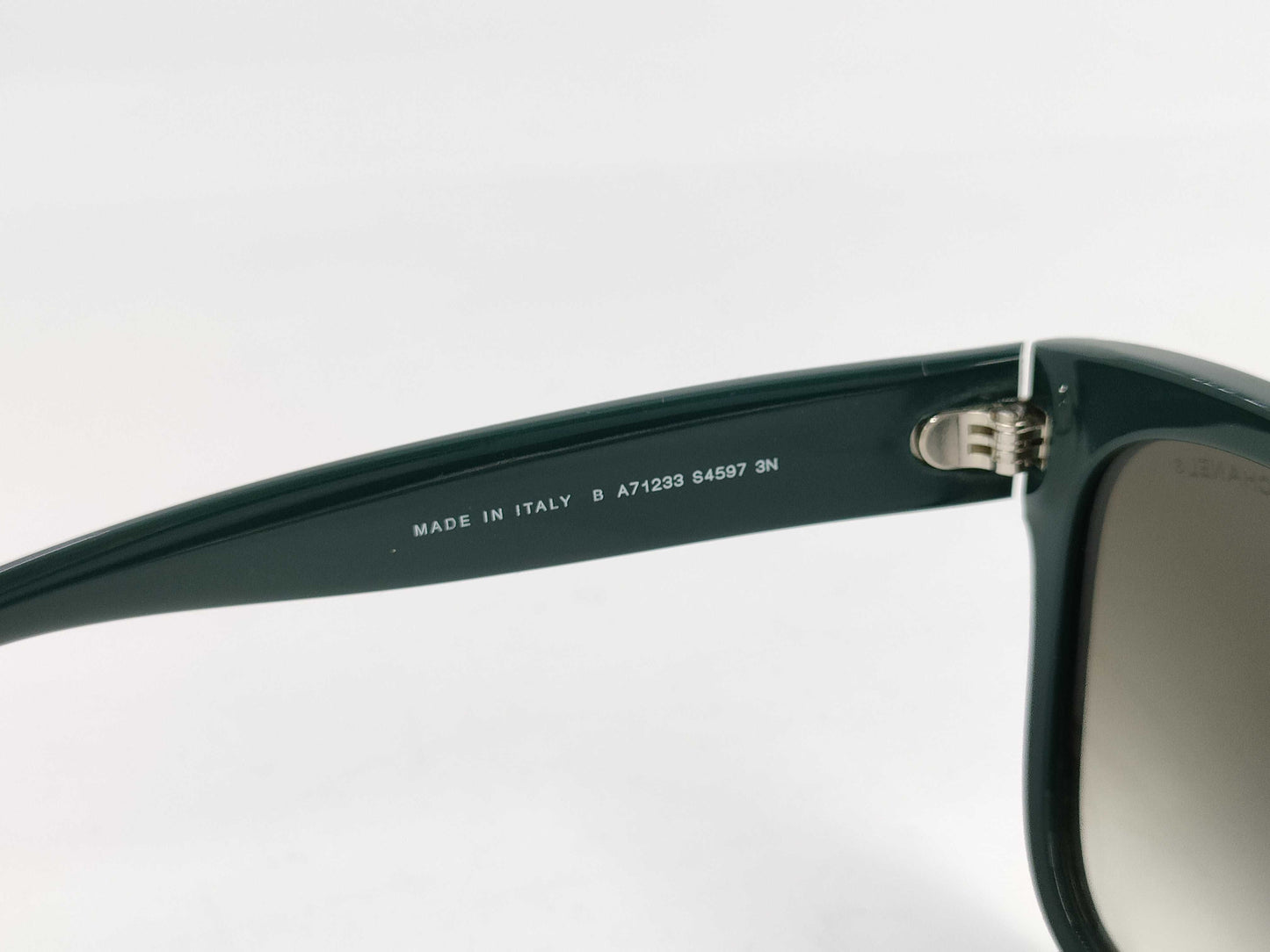 CHANEL CHANEL Coco Mark Sunglasses with Mirror Lenses A71233 Moss Green Matelasse Case Included Sunglasses/Eyeglasses