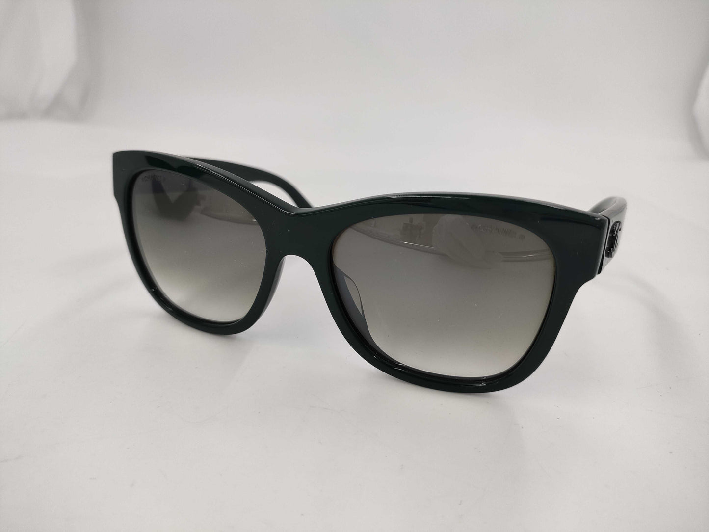 CHANEL CHANEL Coco Mark Sunglasses with Mirror Lenses A71233 Moss Green Matelasse Case Included Sunglasses/Eyeglasses