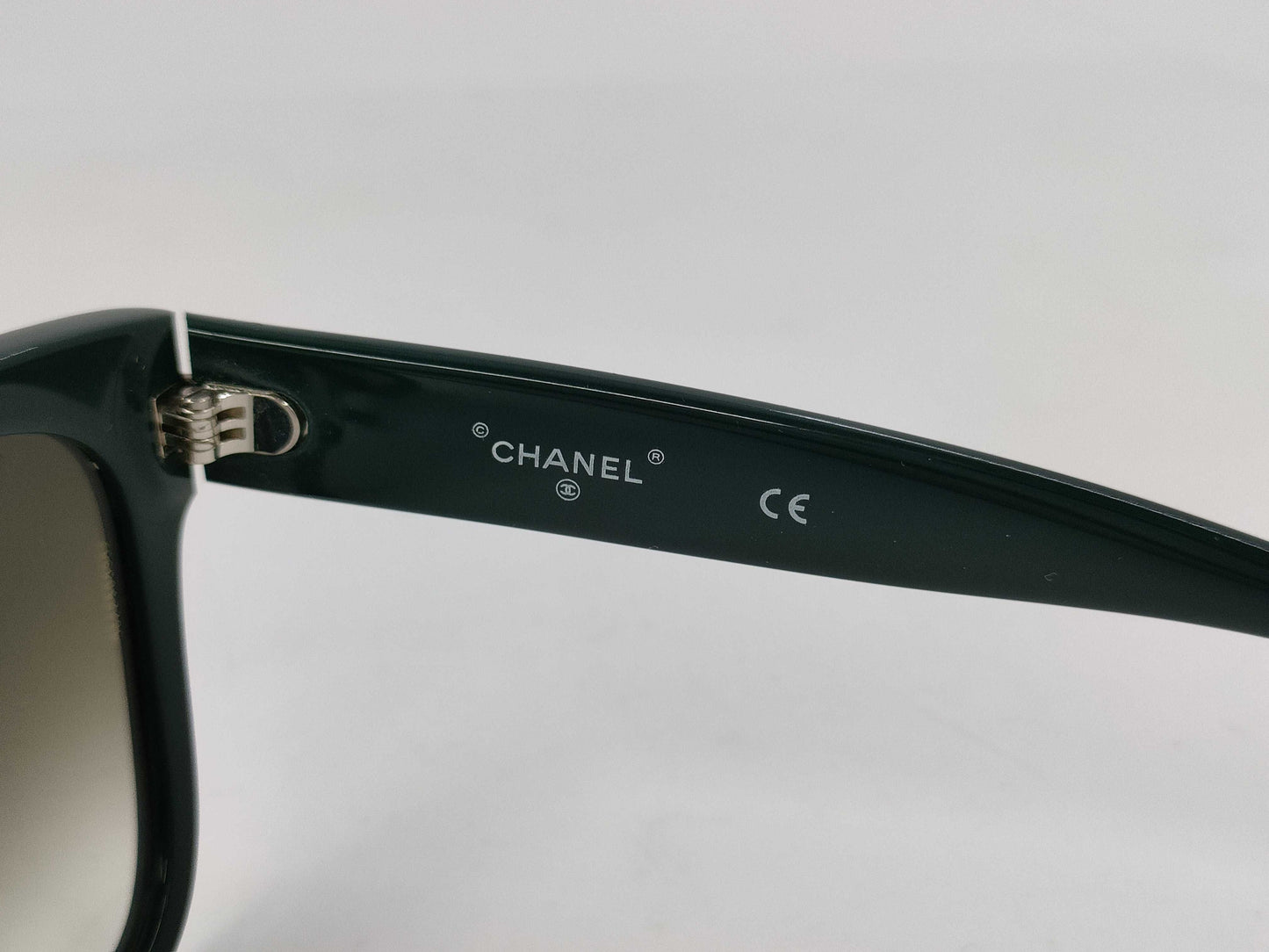 CHANEL CHANEL Coco Mark Sunglasses with Mirror Lenses A71233 Moss Green Matelasse Case Included Sunglasses/Eyeglasses