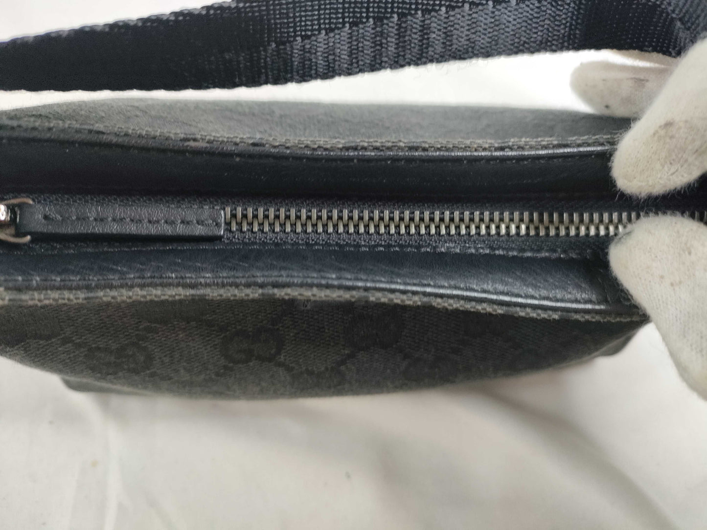 GUCCI GG Canvas Shoulder Bag 106644