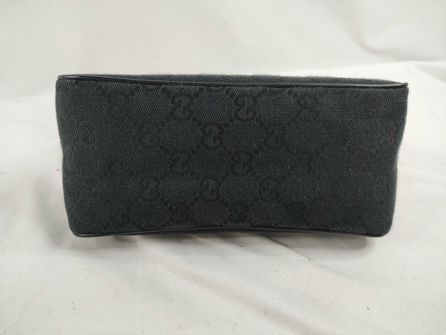 GUCCI GG Canvas Shoulder Bag 106644