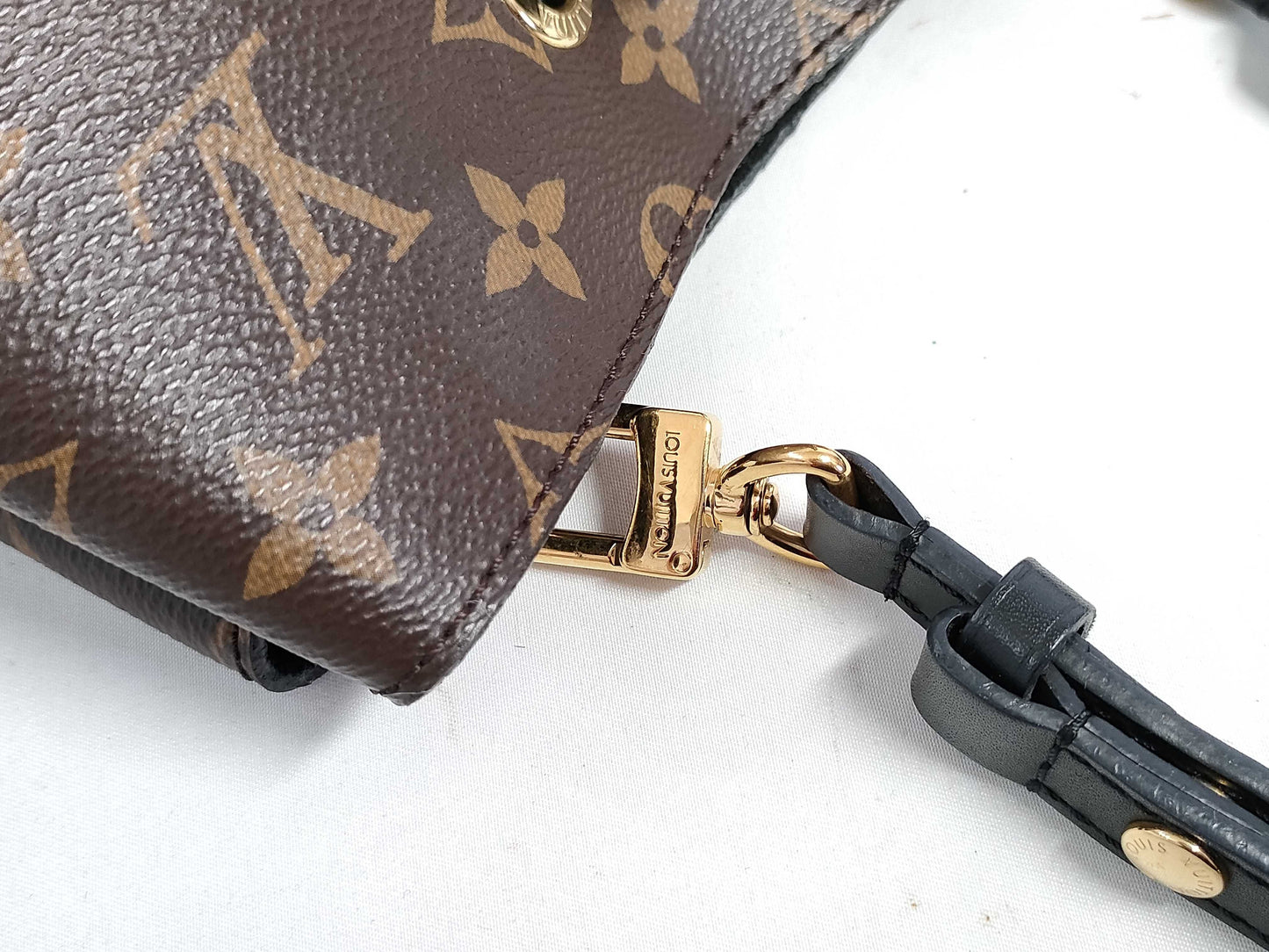 LOUIS VUITTON M44020 Monogram Louis Vuitton Monogram Shoulder Bag