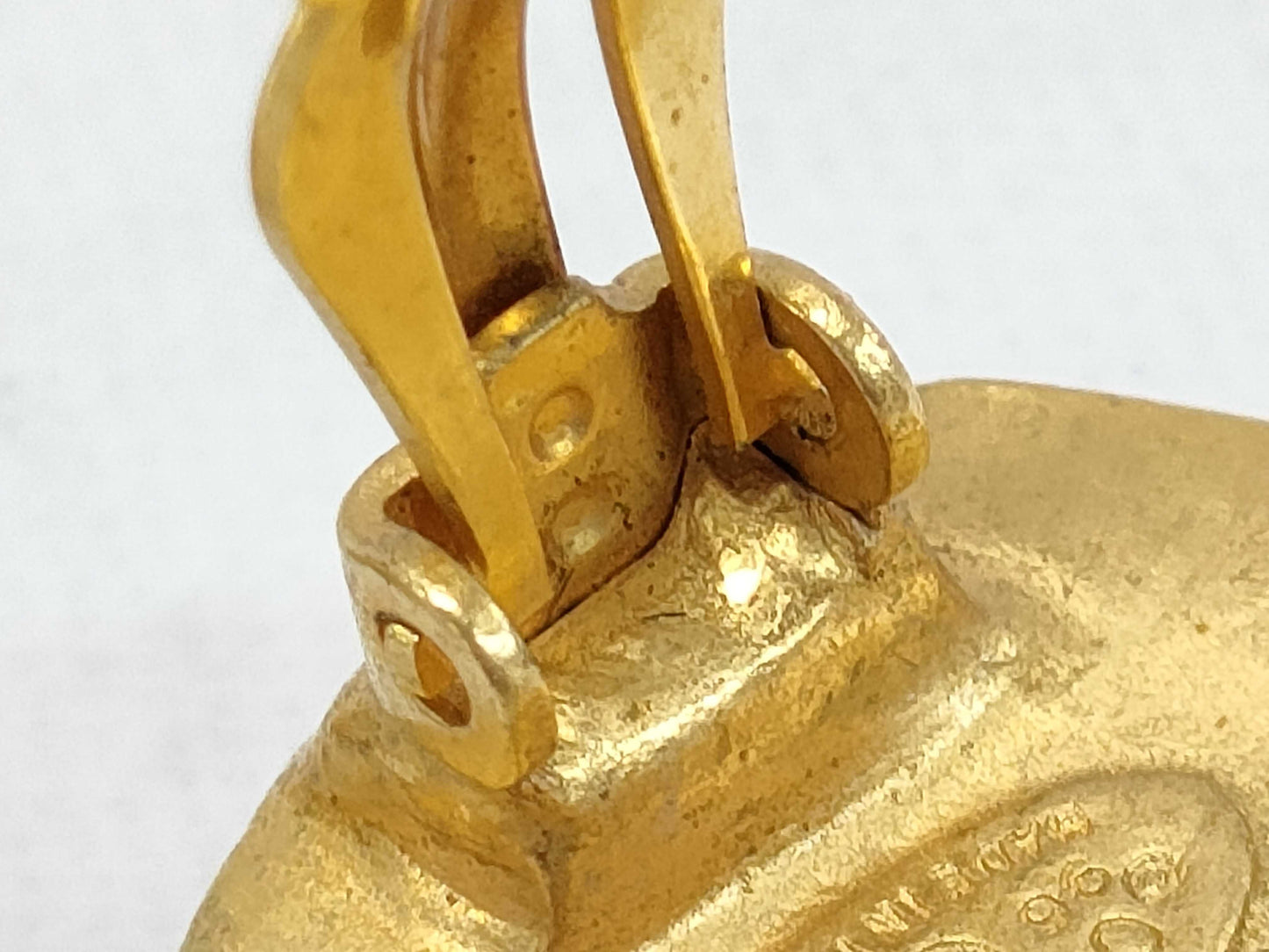 CHANEL CHANEL Coco Mark Round Gold Earrings