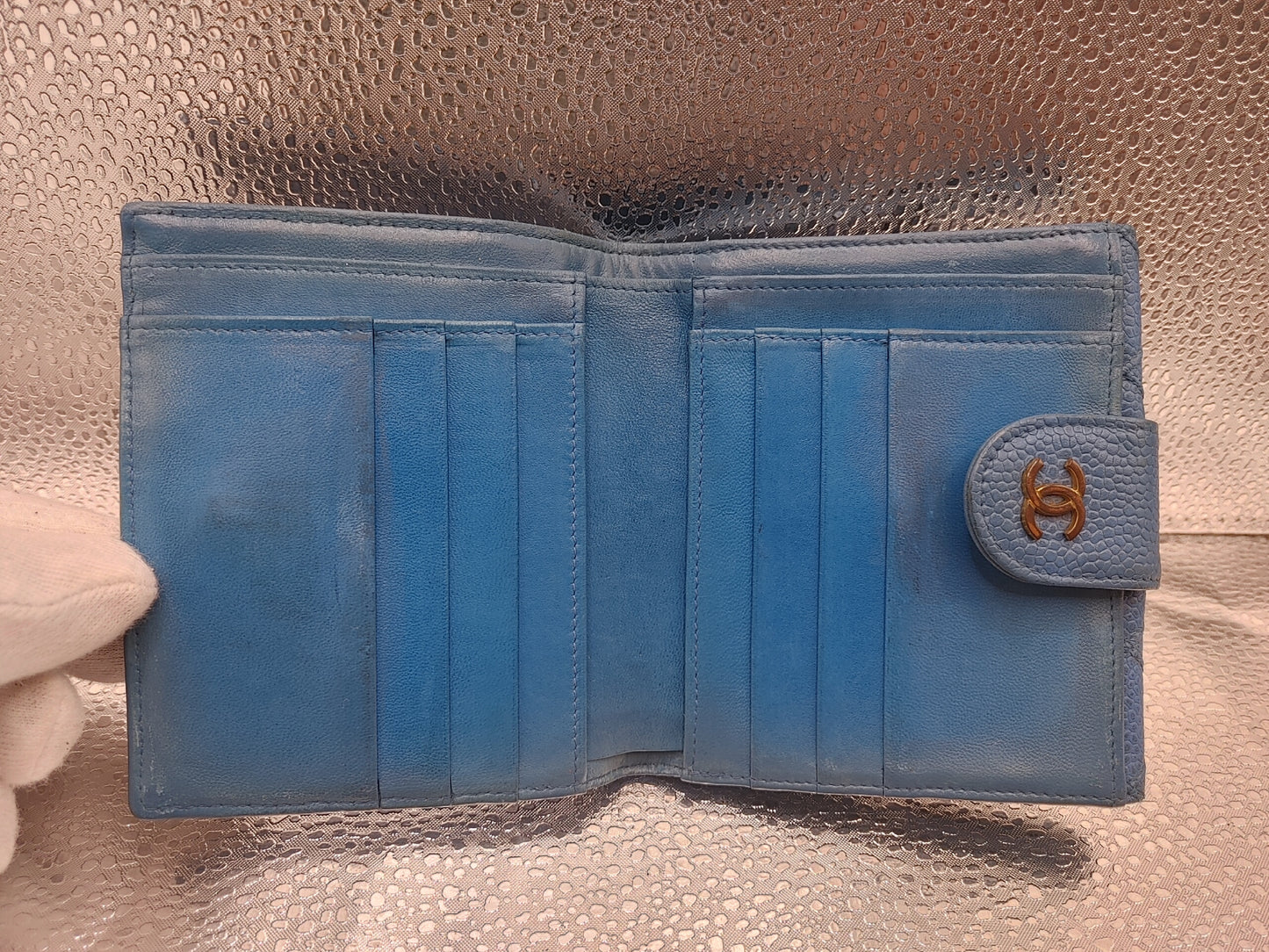 CHANEL Bicolor Double-Hook Compact Wallet with Seal 4773277 Caviar Skin Blue Wallet