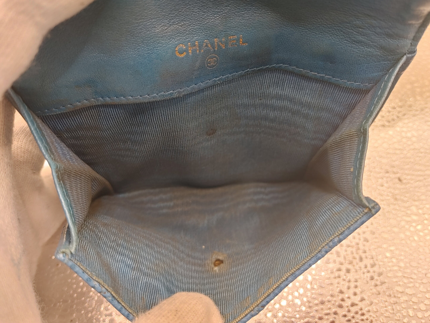 CHANEL Bicolor Double-Hook Compact Wallet with Seal 4773277 Caviar Skin Blue Wallet