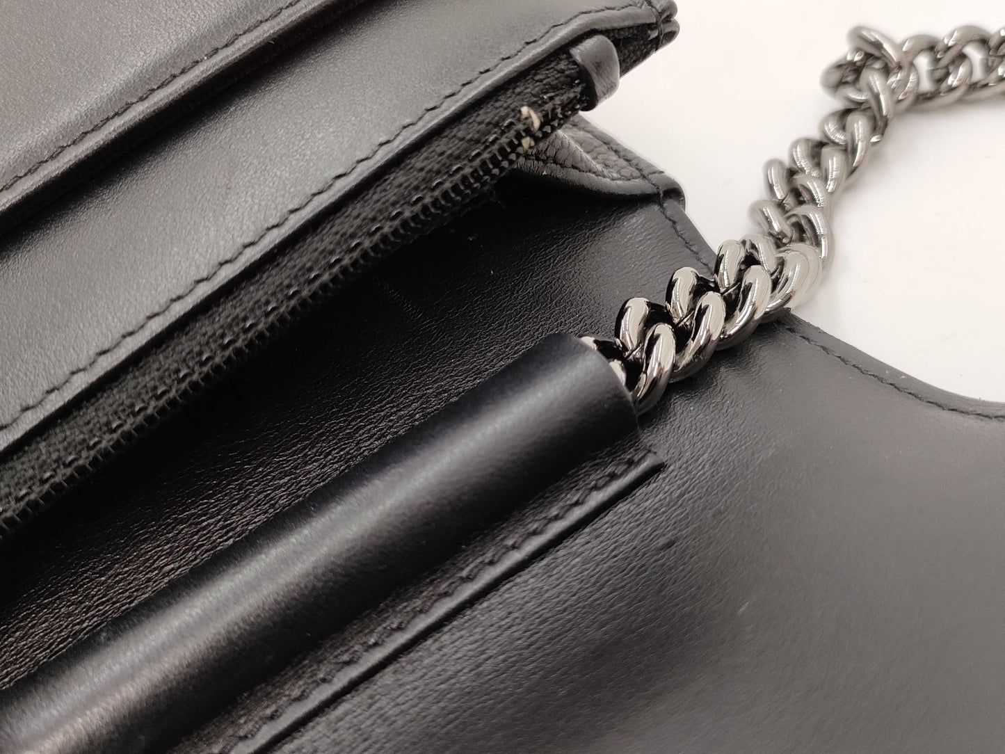CHANEL Boy Chanel Caviar Skin Chain Wallet with Random Plate Shoulder Bag
