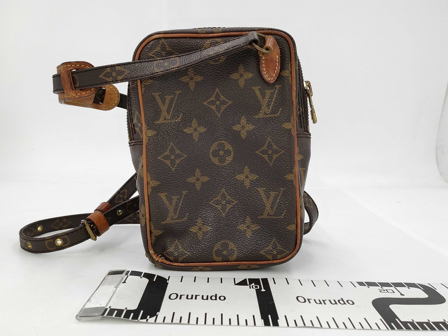 LOUIS VUITTON Monogram Mini Amazon 883TH Shoulder Bag