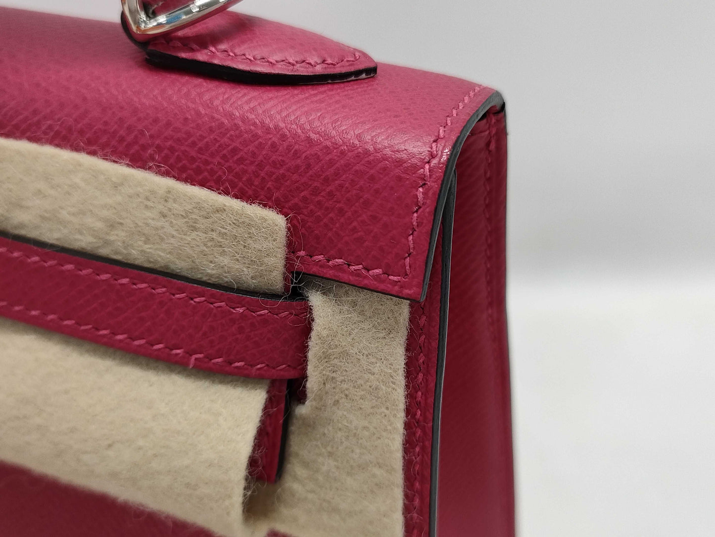 HERMES Kelly 25 Epsom Leather, Raspberry Leather, Silver Hardware, Z Stamp, Shoulder Bag