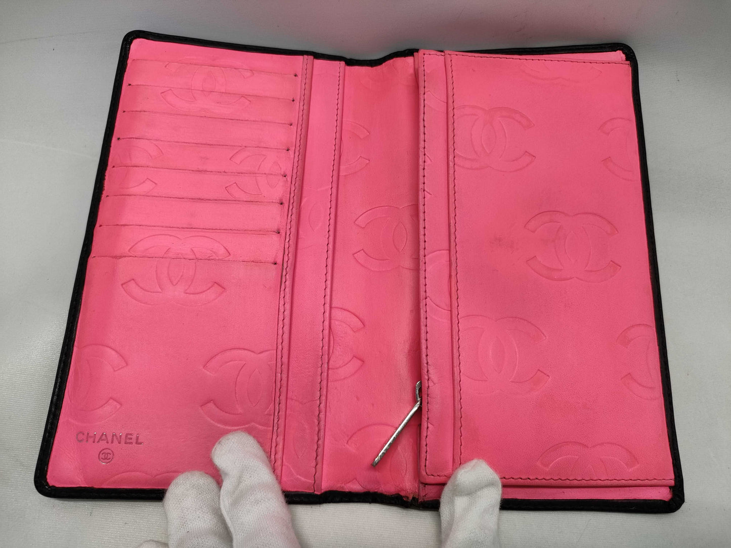 CHANEL Cambon Bifold Wallet with Coco Mark Patent, Black and Pink, 14th Series