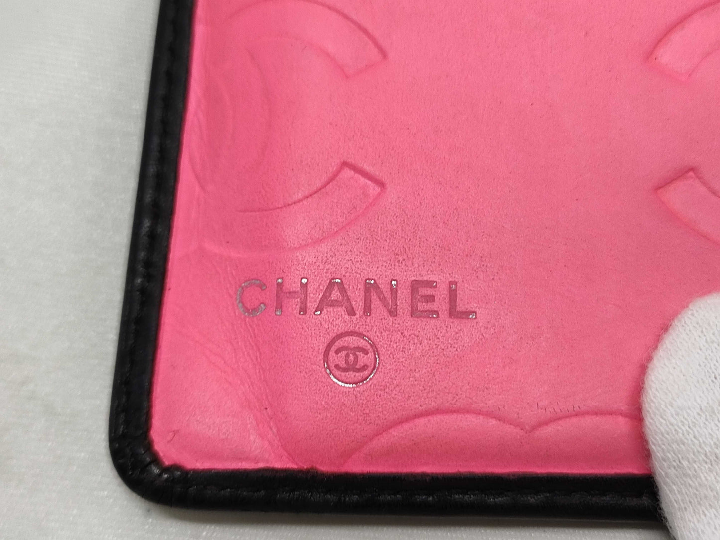 CHANEL Cambon Bifold Wallet with Coco Mark Patent, Black and Pink, 14th Series
