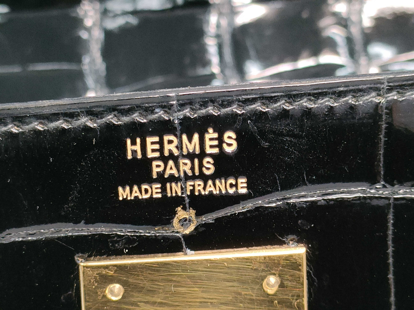 HERMES Kelly 32 Serie Caiman Black with Gold Hardware ○L Handbag