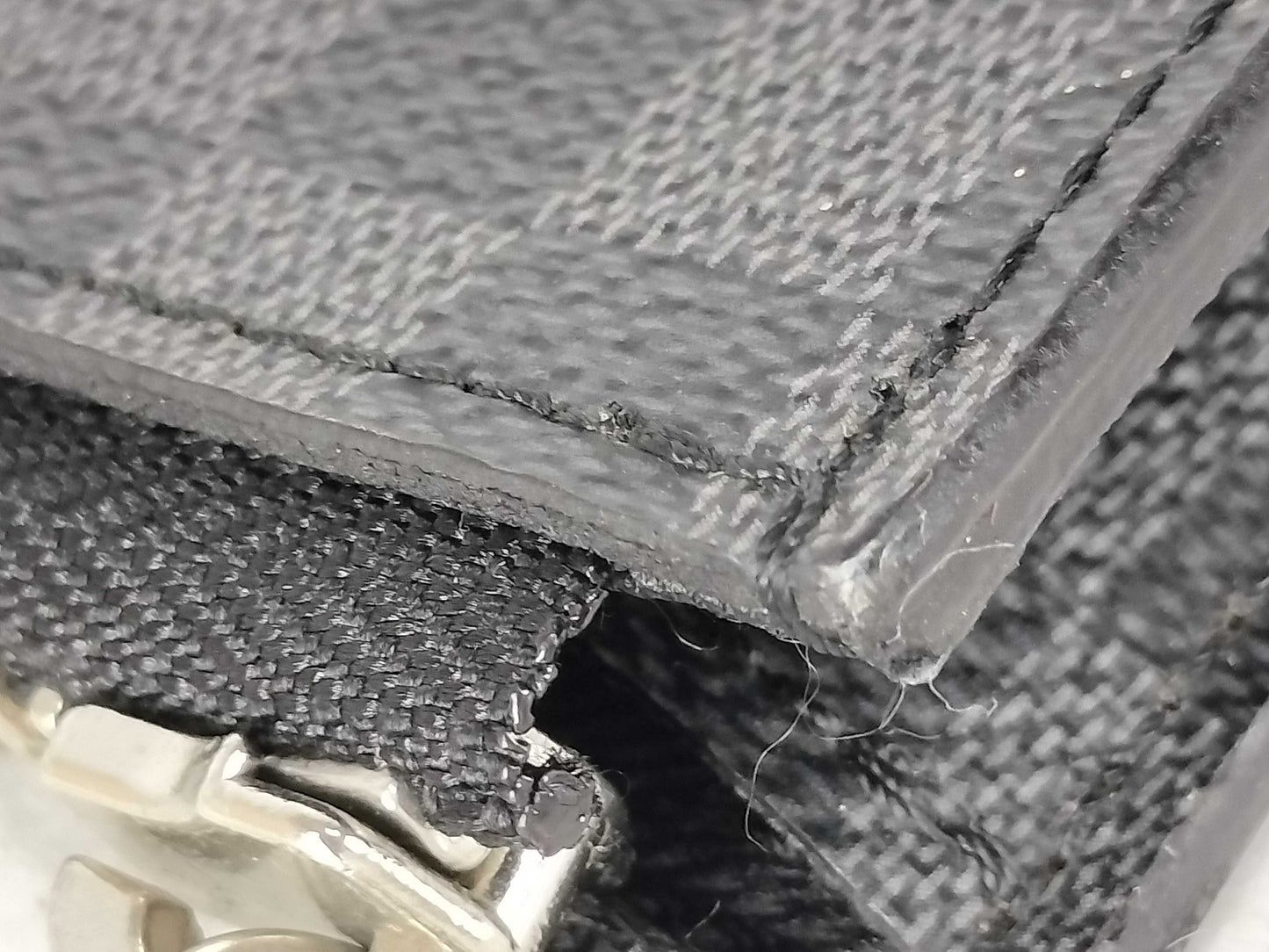 LOUIS VUITTON N61232 Damier Graphite Louis Vuitton Clutch Bag