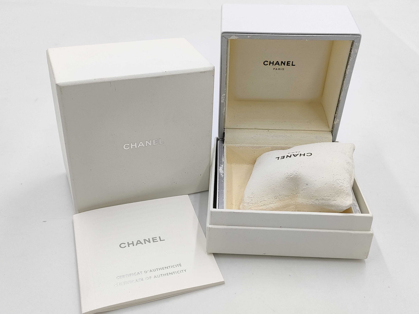 CHANEL Matelasse F.K.80901 Quartz Women's Watch