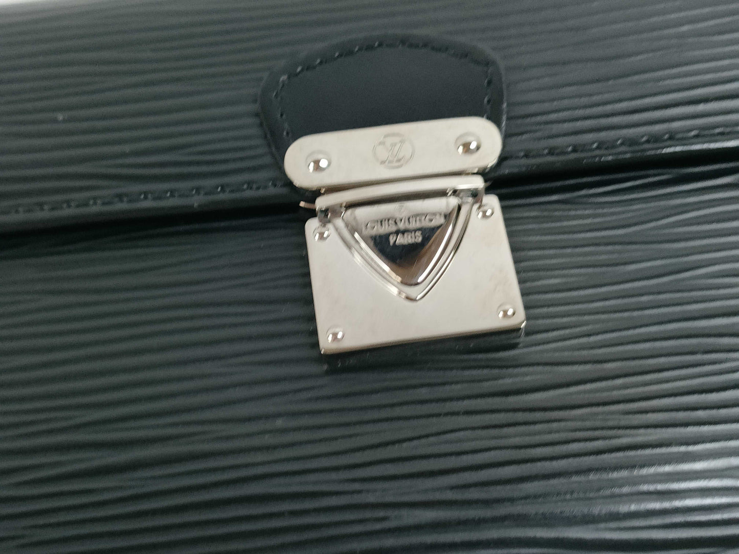 LOUIS VUITTON M58012 Epi Portefeuille Koala Black M58012 SR0095 Wallet