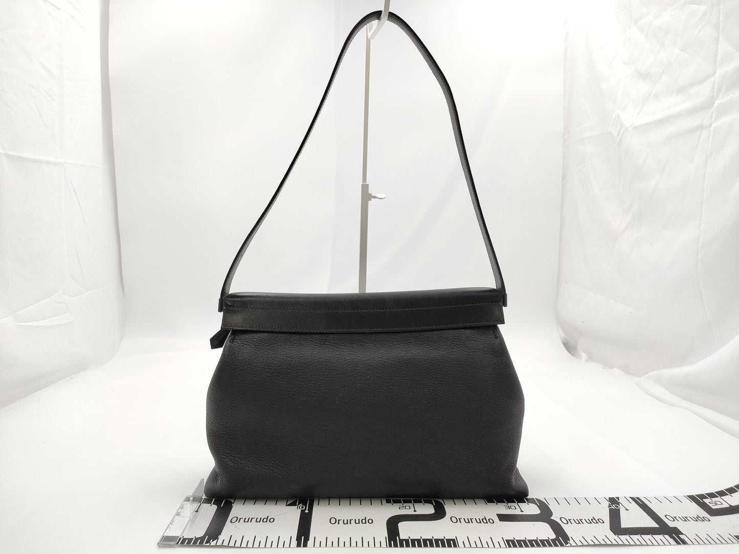 HERMES Yo Bag Leather Black Shoulder Bag with E Stamp