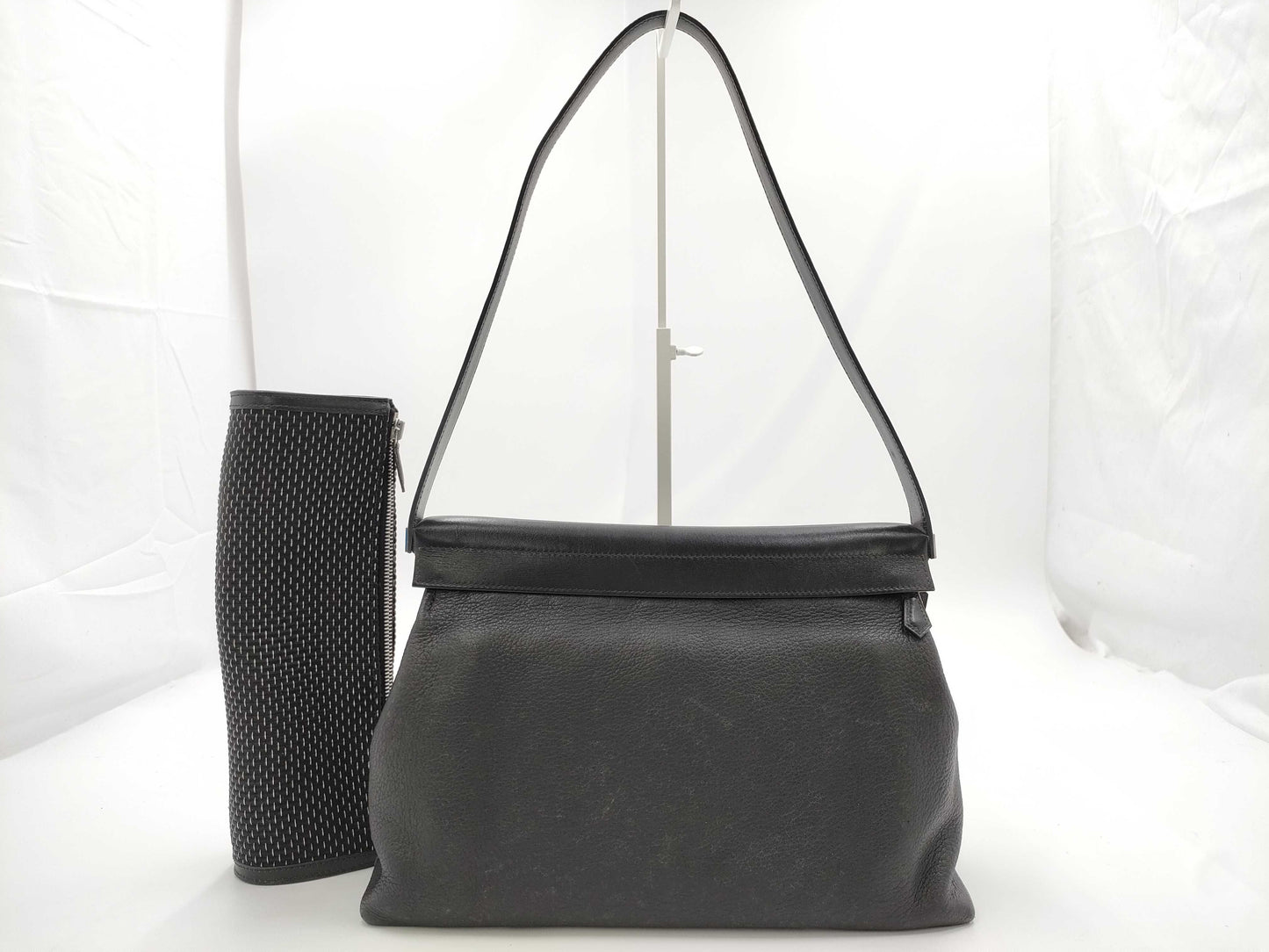 HERMES Yo Bag Leather Black Shoulder Bag with E Stamp