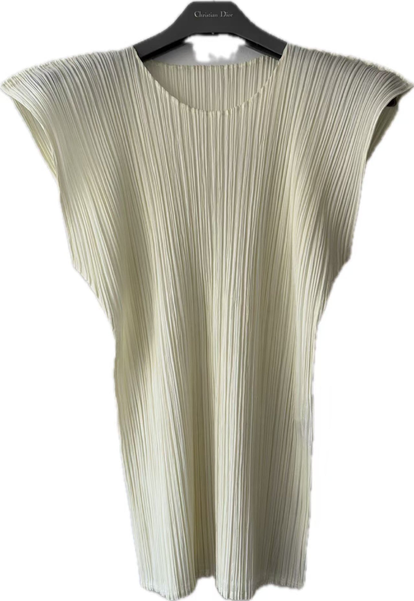 ISSEY MIYAKE PLEATS PLEASE creamy white top size 3 top
