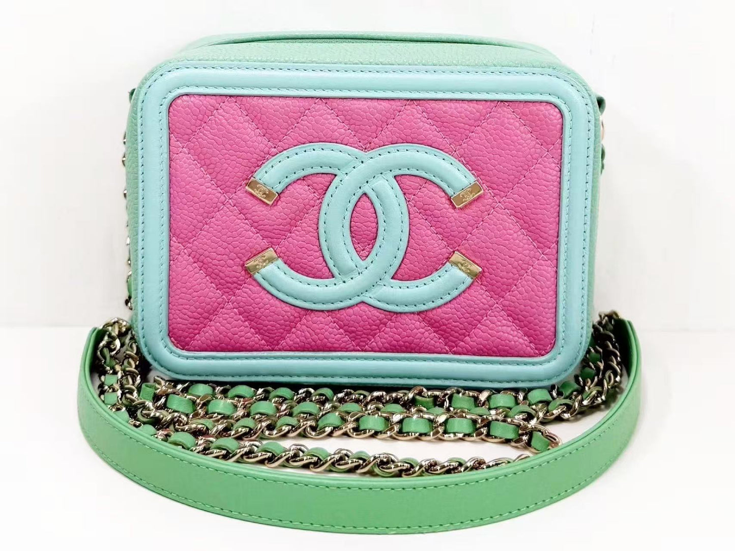 CHANEL CC Filigree Matelasse Caviar Leather Shoulder Bag in Pastel Multicolor, 15cm Wide, Approximately 27 Series, Gold Hardware, with Seal, 27017887