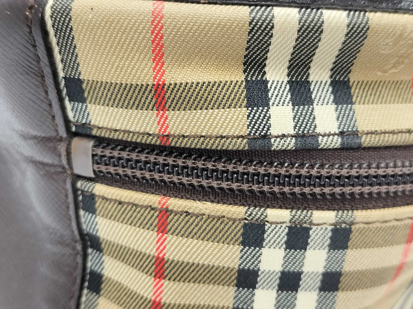 BURBERRY Burberry handbag, cylindrical handbag