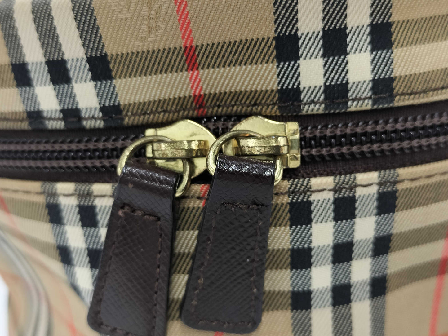 BURBERRY Burberry handbag, cylindrical handbag