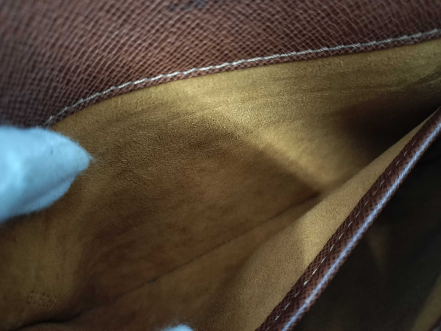 LOUIS VUITTON Monogram Shoulder Bag