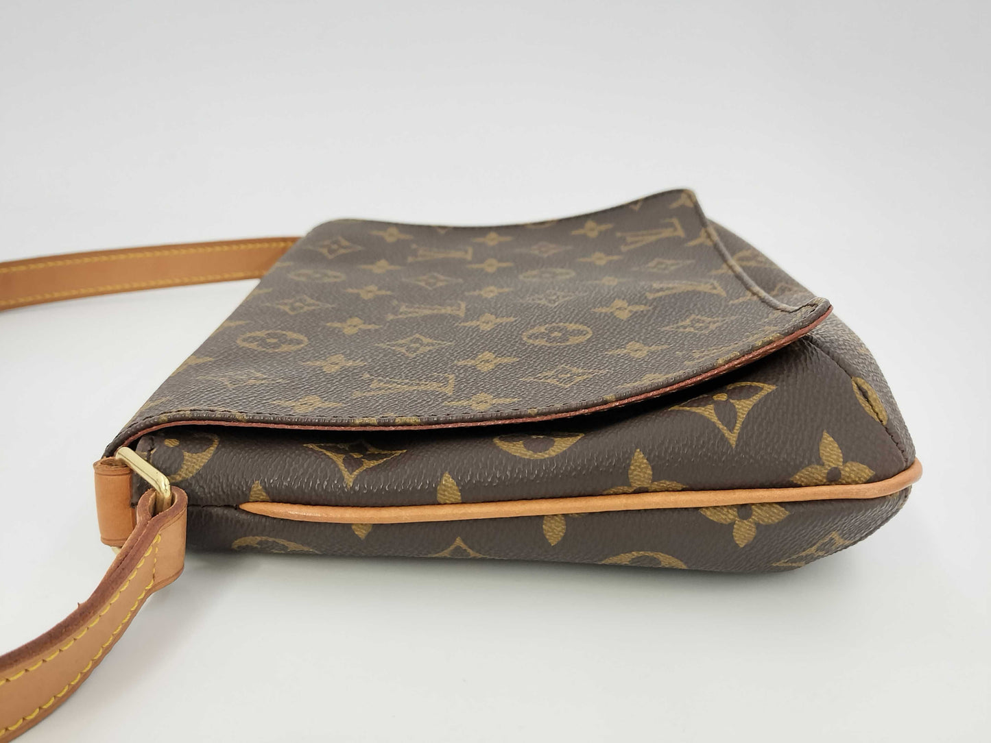 LOUIS VUITTON Monogram Shoulder Bag