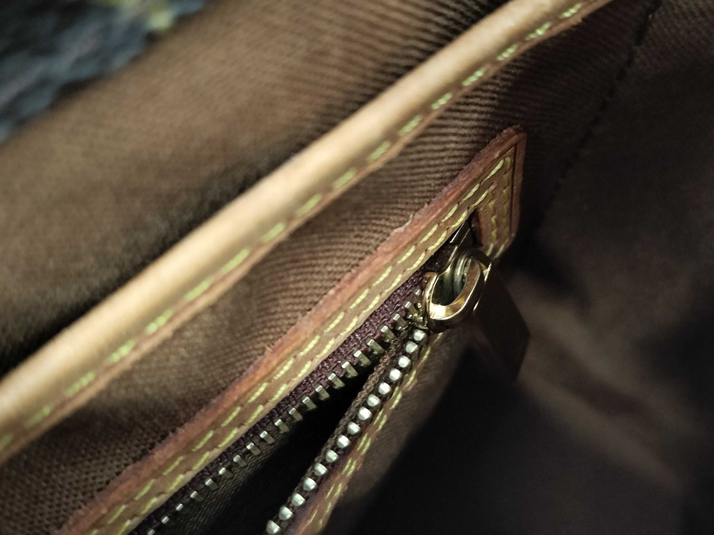 LOUIS VUITTON Monogram Bag Handbag