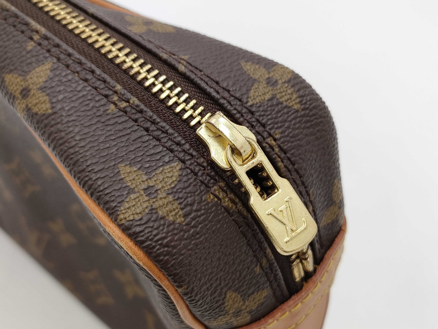 LOUIS VUITTON LV bag second bag